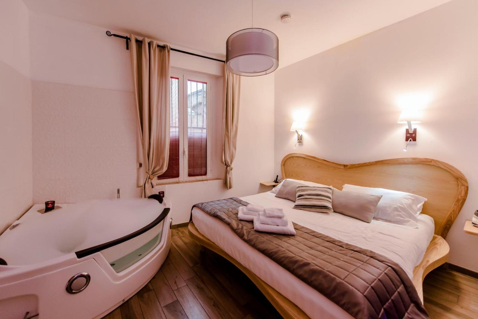 Flatinrome Trastevere Deluxe Rooms - Green Patio Zewnętrze zdjęcie