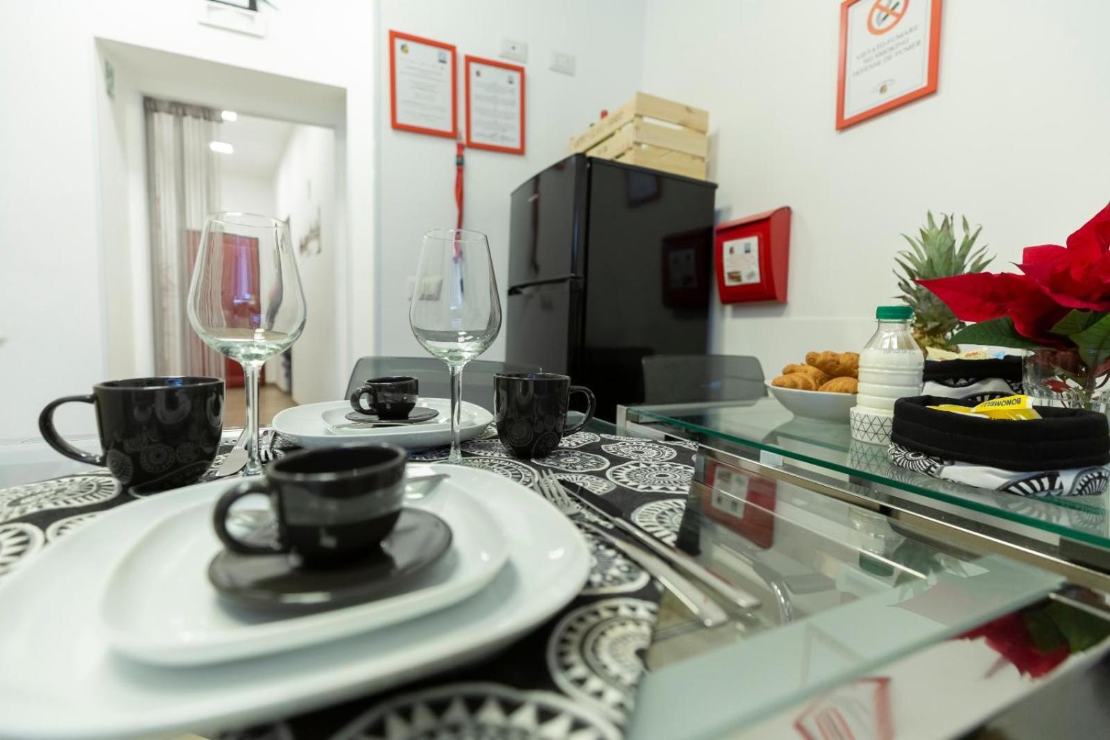 Flatinrome Trastevere Deluxe Rooms - Green Patio Zewnętrze zdjęcie