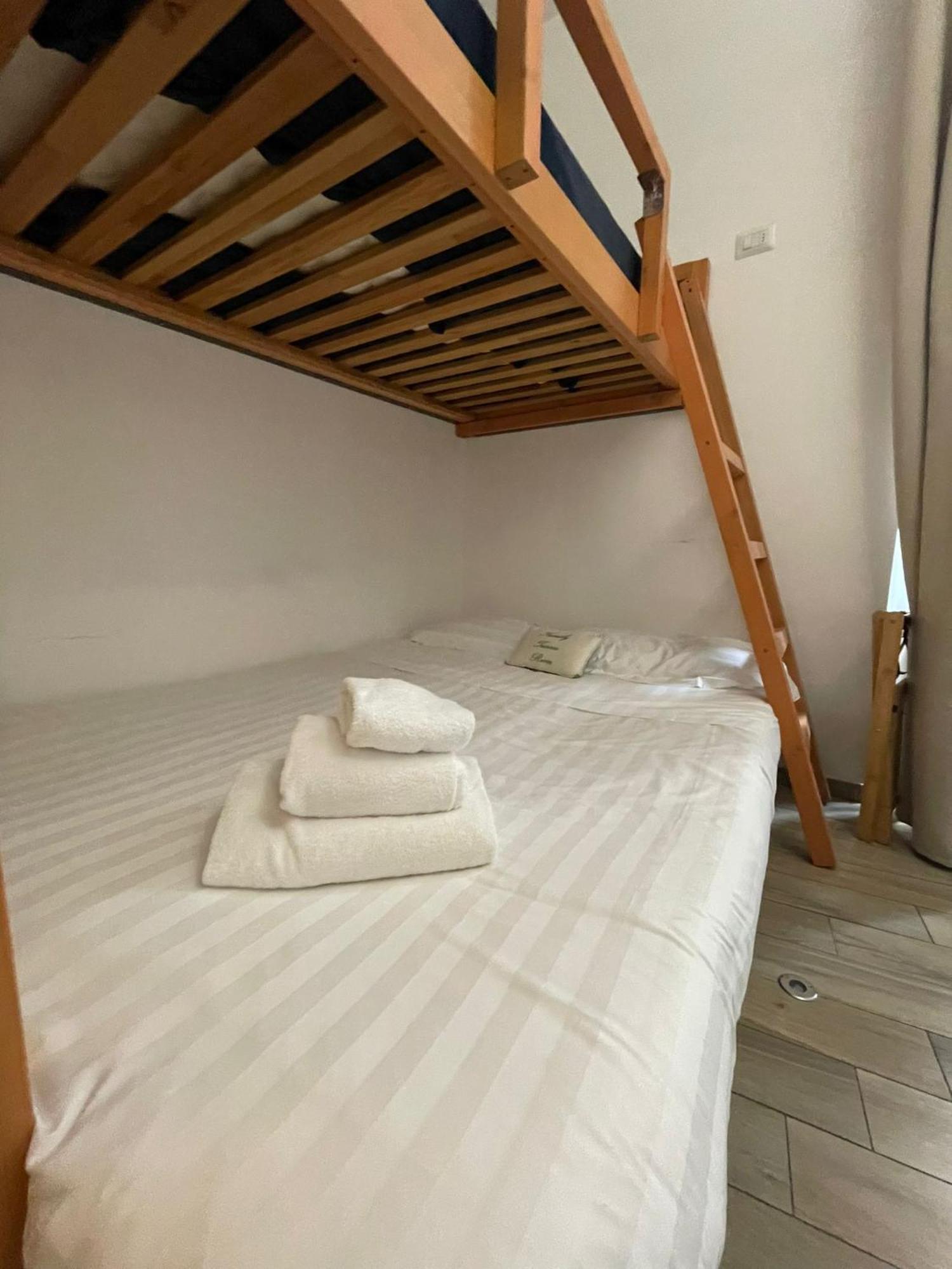 Flatinrome Trastevere Deluxe Rooms - Green Patio Zewnętrze zdjęcie
