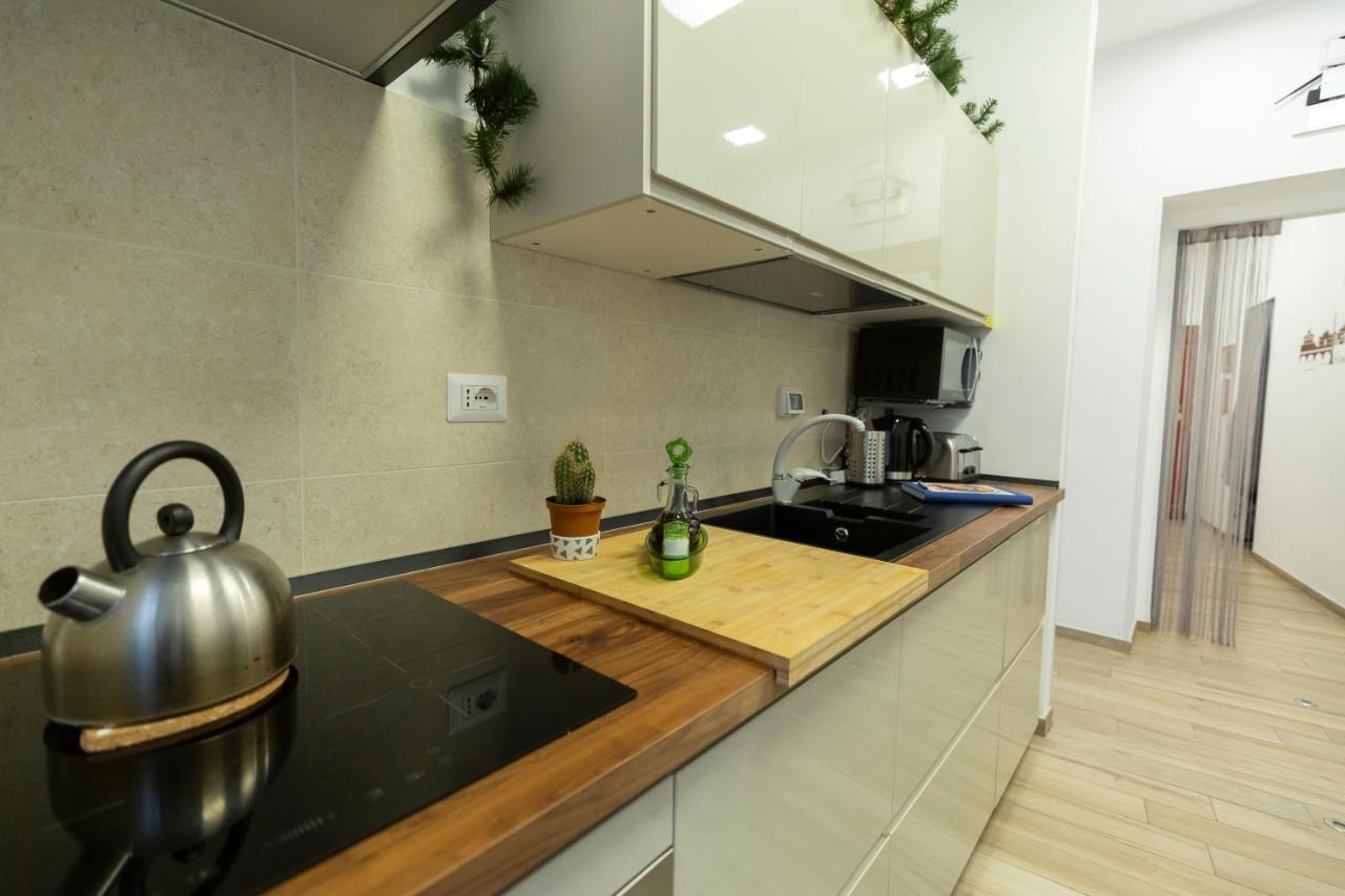 Flatinrome Trastevere Deluxe Rooms - Green Patio Zewnętrze zdjęcie