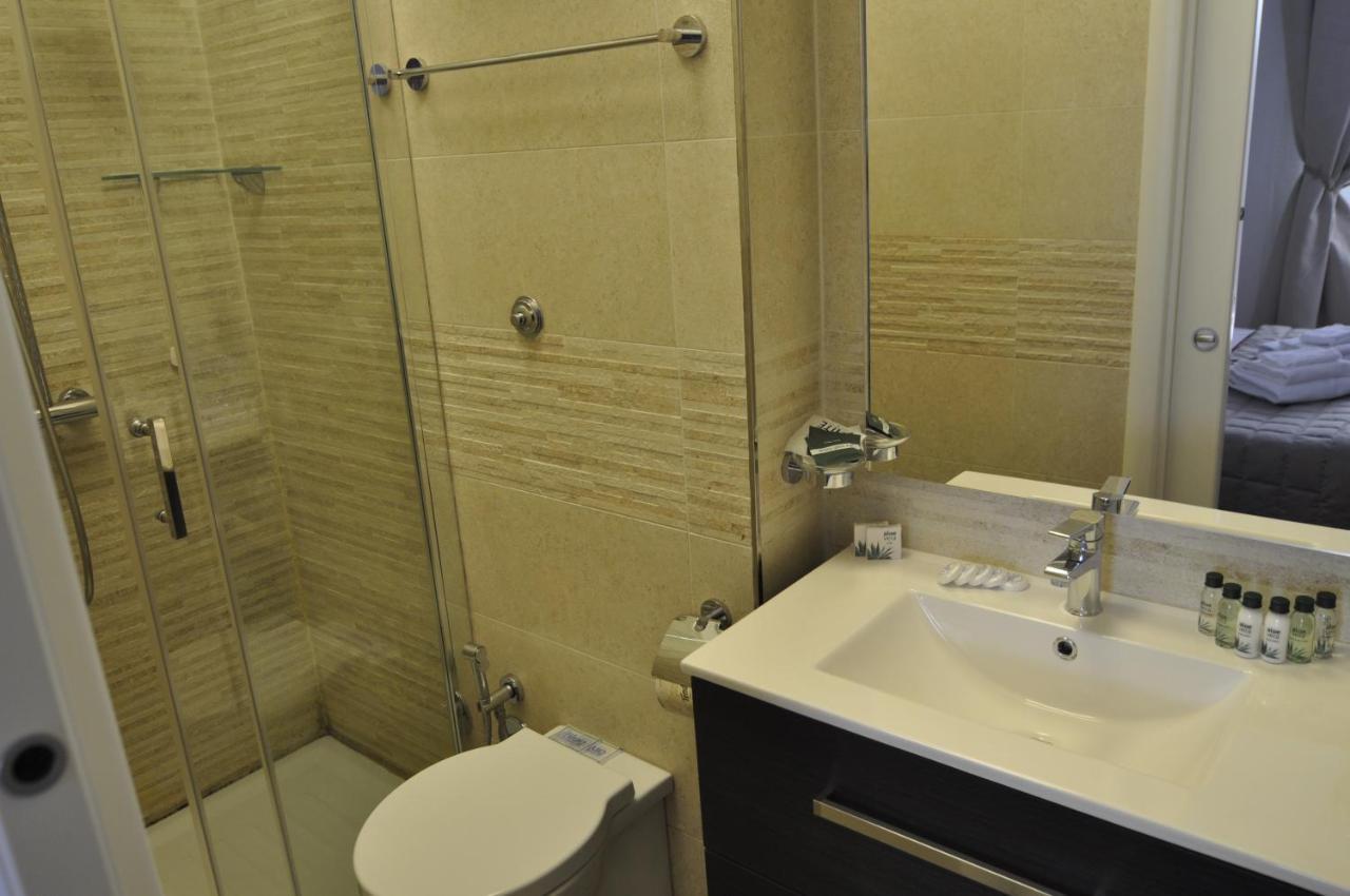 Flatinrome Trastevere Deluxe Rooms - Green Patio Zewnętrze zdjęcie